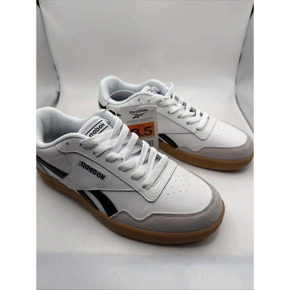 Reebok "Club C" Women's Leather with Gum Sole Athletic Tennis Shoes. Size 8.5